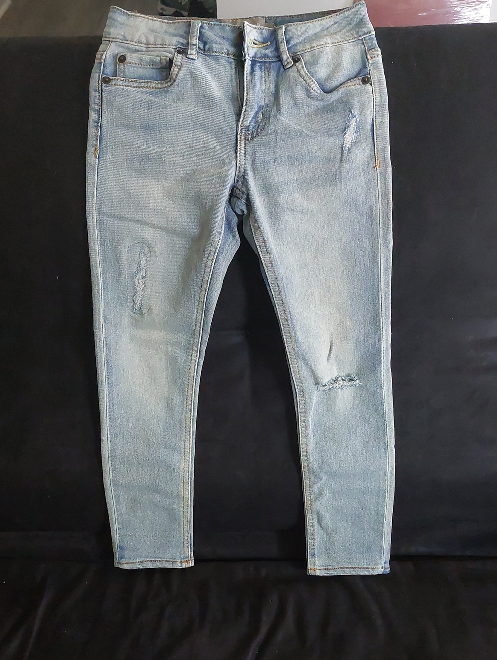 Lucky Brand Light Wash Skinny Jeans with Distressed Details